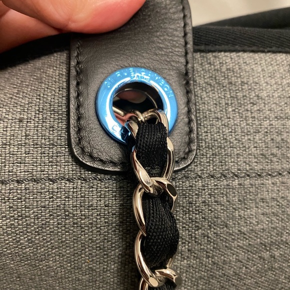 Authentic Chanel Deauville big tote - Picture 6 of 16